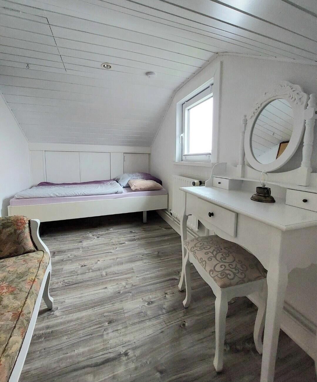 4 Schlafzimmer, Bügeleisen/Bügelbrett, Bettwäsche