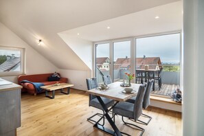Dining - Apartment 'View to Säntis' with Mountain View, Balcony and Wi-Fi (Horgenzell)