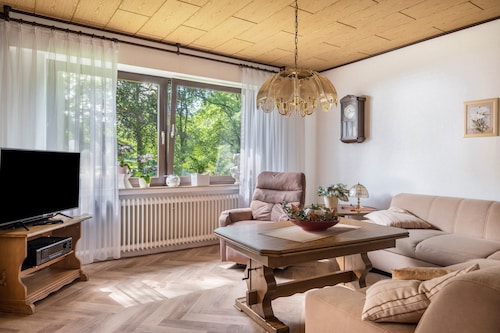 Holiday Home 'Ferienwohnung Loy' with Private Terrace, Private Garden and Wi-Fi