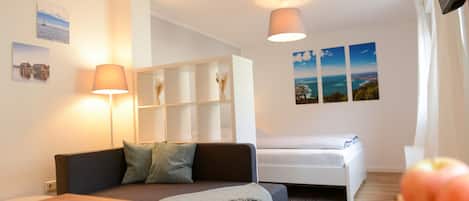 1 chambre, fer et planche Ă repasser, Wi-Fi gratuit, draps fournis