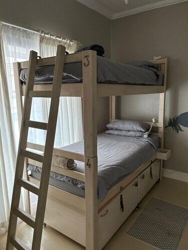Room-cozy Crner Kitehouse