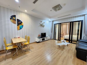 經典客房 | 起居區 | 平面電視