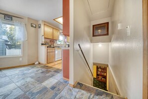 Interior - Travelers' Inn ~ Quiet Neighborhood Downtown (Coeur d'Alene)