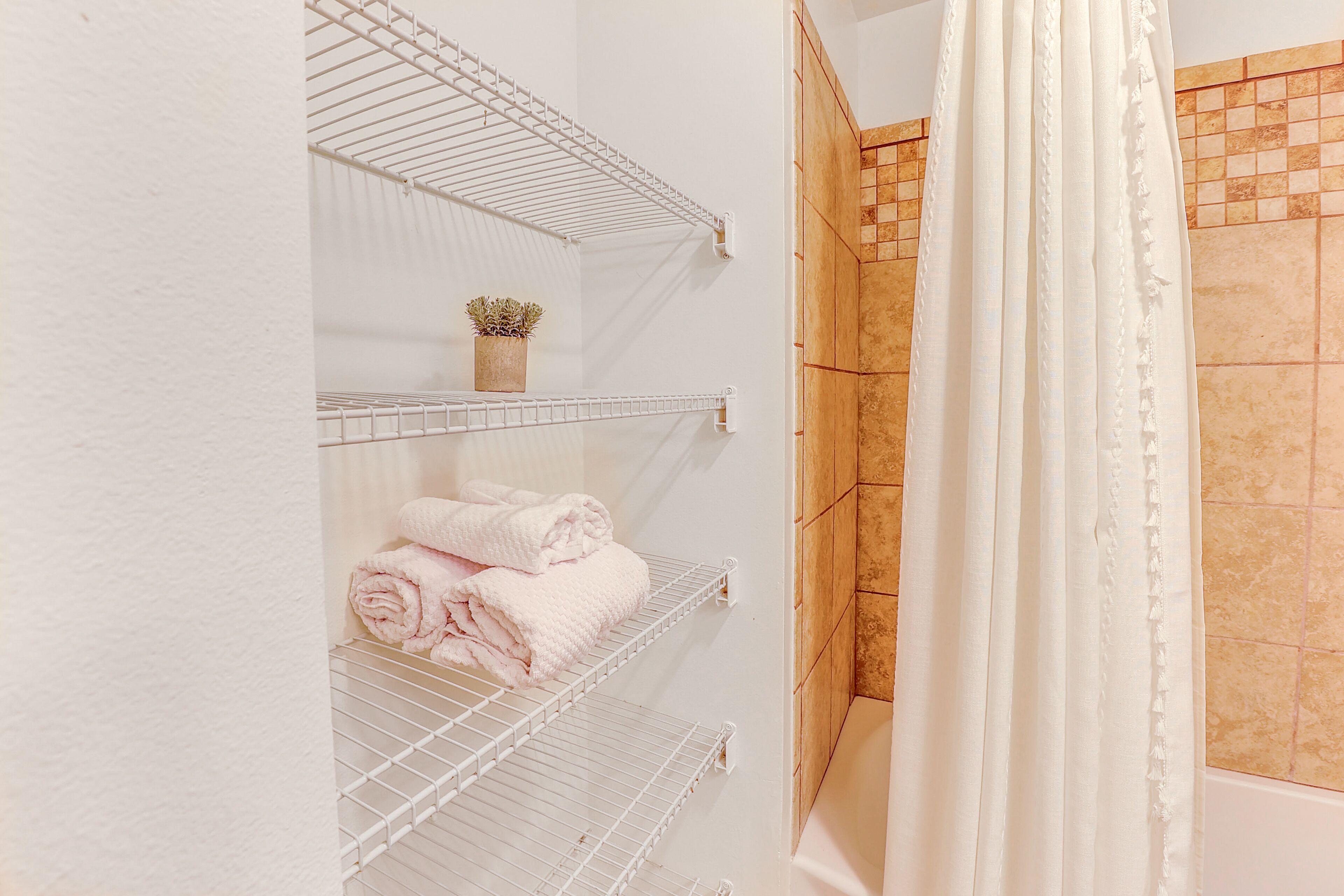 Hair dryer, towels