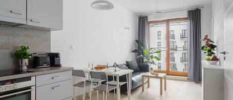 公寓 | 私人廚房 | 電冰箱、微波爐、烤箱、爐台