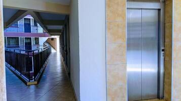 Apartment, 1 Bedroom, Accessible, Balcony | Property entrance