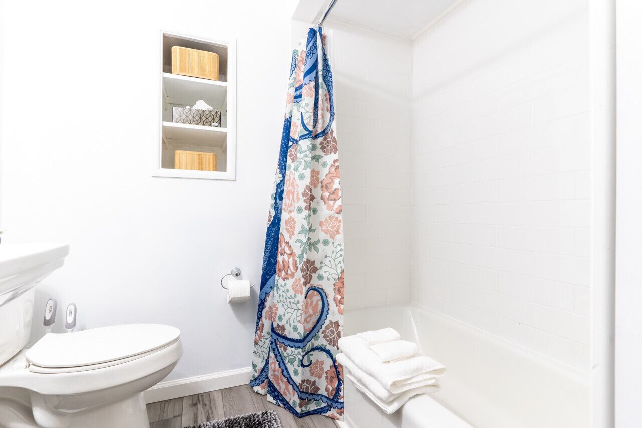 Hair dryer, towels
