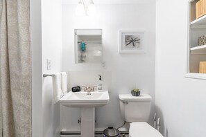 Hårføner og håndklær