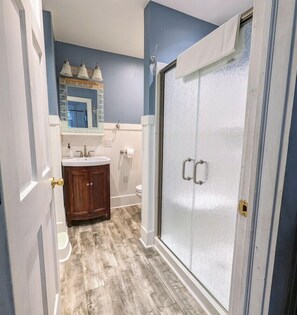 ヘアドライヤー、タオル