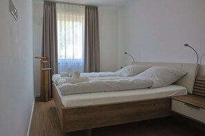 2 室のベッドルーム、WiFi、ベッドシーツ