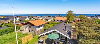 "Hereth" - 100m from the sea by Interhome