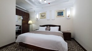 Dobbeltrom – standard | Skrivebord, skrivebord for bærbar PC, lydisolert og wi-fi (inkludert)