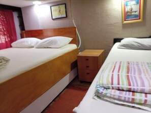 1 bedroom, WiFi, bed sheets