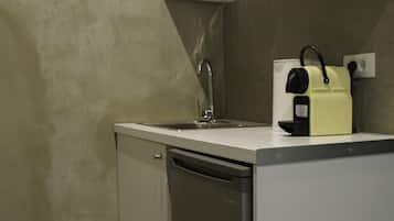 Mini-fridge, espresso maker, coffee/tea maker, electric kettle