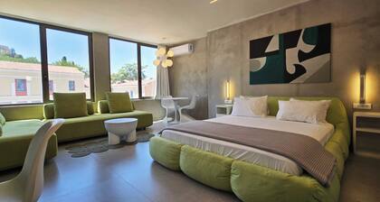 99 Adrianou Luxury Urban Stay