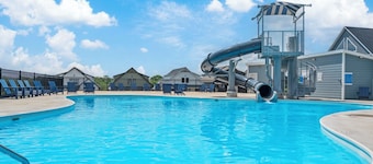 Epic Branson Escape | 10BR Home w/ Pool, Deck, Arcade & Free Show Tix