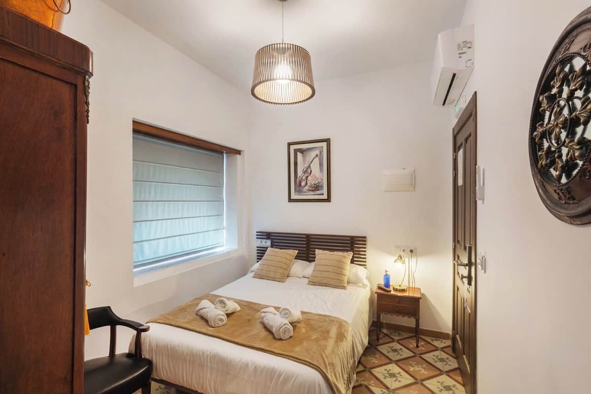 1 habitación, ropa de cama hipoalergénica, cubrecamas y wifi gratis