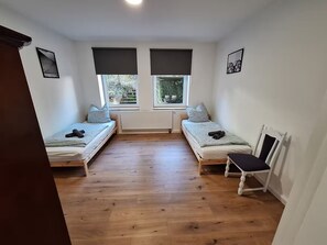 2 soverom, strykejern/-brett, wi-fi (inkludert) og sengetøy