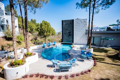 Velmore Kasauli Operated by Royal Orchid