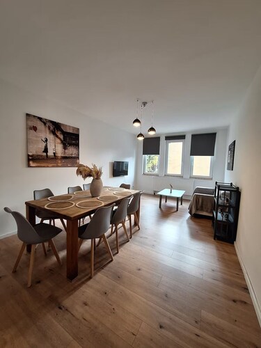 Apt.3: Voll ausgestattet 4 Schlafzimmer 8 Personen