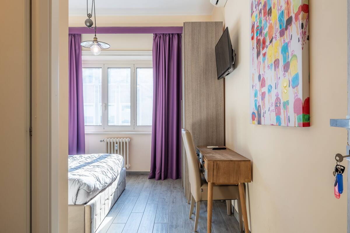 Comfort Double Room | Desk, laptop workspace, iron/ironing board, free WiFi