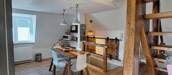 Large central apartment in Bielefeld for up to 8 people.