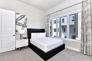 5 chambres, coffres-forts dans les chambres, fer et planche à repasser