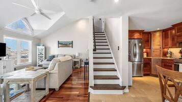 TV, fireplace, DVD player