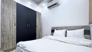 Unclassified image, 2 of 25, button - "vip Hurghada Amazing New 2-bed Apartment! on the Beach" (Hurghada)
