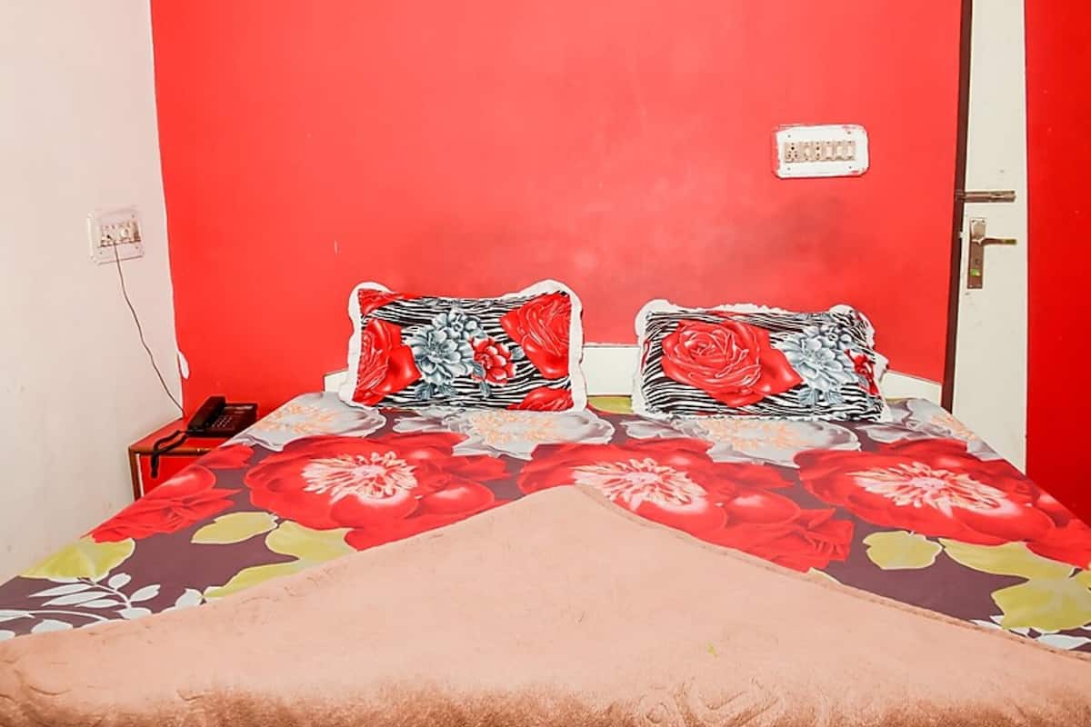 Egyptian cotton sheets, premium bedding, down comforters
