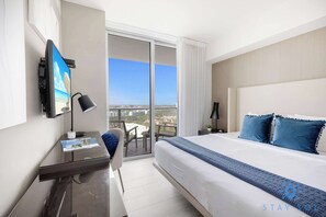 1 bedroom, desk, iron/ironing board, travel crib - Exquisite 1BR High-Rise | Sunset Views (Hollywood)