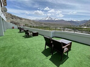 Garden - Hotel The White Castle (Kargil)