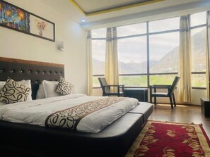 Deluxe Double Room, Mountain View | Living area - Hotel The White Castle (Kargil)