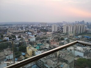 Property grounds - BnBBuddy Modern Studio with AC and WiFi in charming Gurugram (Gurugram)