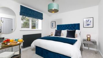 4 Schlafzimmer, individuell dekoriert, individuell eingerichtet