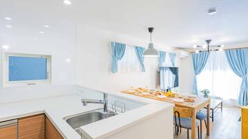 Executive House | Private kitchen | Full-size fridge, microwave, stovetop, electric kettle