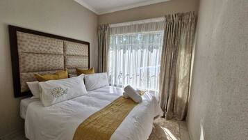 1 bedroom, free WiFi, bed sheets