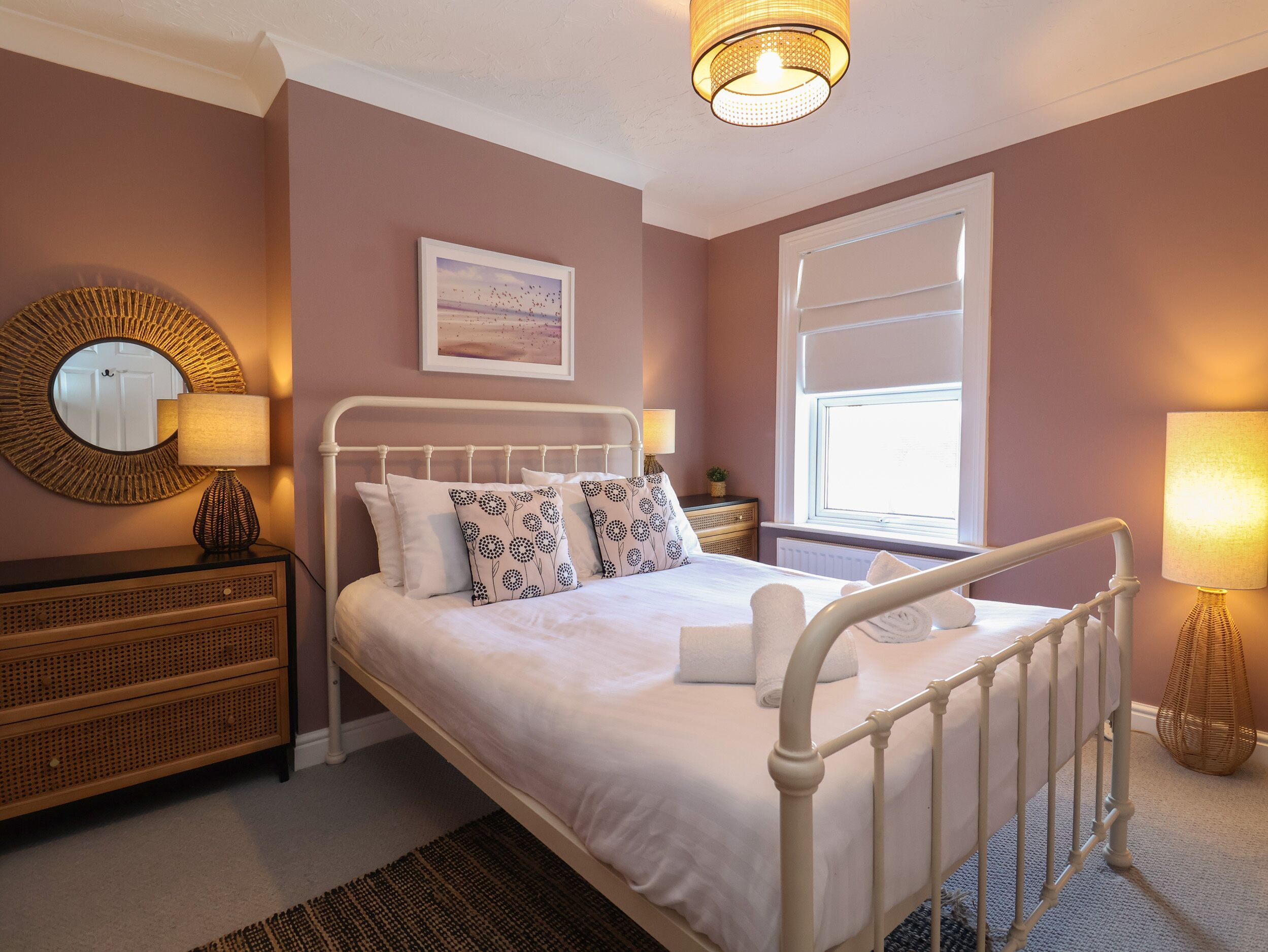 4 bedrooms, individually decorated, individually furnished, free WiFi