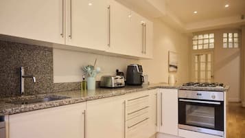 Apartment (2 Bedrooms) | Exterior