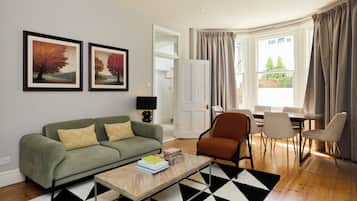 37-inch TV with cable channels