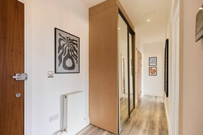 Exterior - The Harlesden Classic - Lovely 2BDR Flat with Balcony (London)