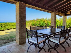 Villa | Terrace/patio - 3734 Villa Villacolle by Barbarhouse (San Costanzo)