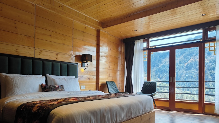 Mount Bayul Shangri-La Resort