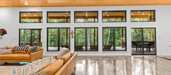 The Evergreen- A Private Luxury White River Cabin