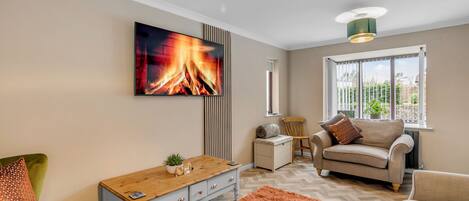 Una Smart TV, una pantalla de ordenador