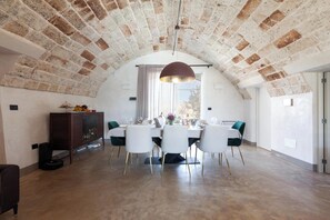 Standard Apartment, Multiple Bedrooms, 2 Bathrooms (Masseria Misocampo Tirì With Garden) | Interior