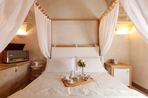 สแตนดาร์ดวิลล่า, 6 ห้องนอน, ไมโครเวฟ (Masseria Misocampo With Garden And) | 6 ห้องนอน, ตู้นิรภัยในห้องพัก