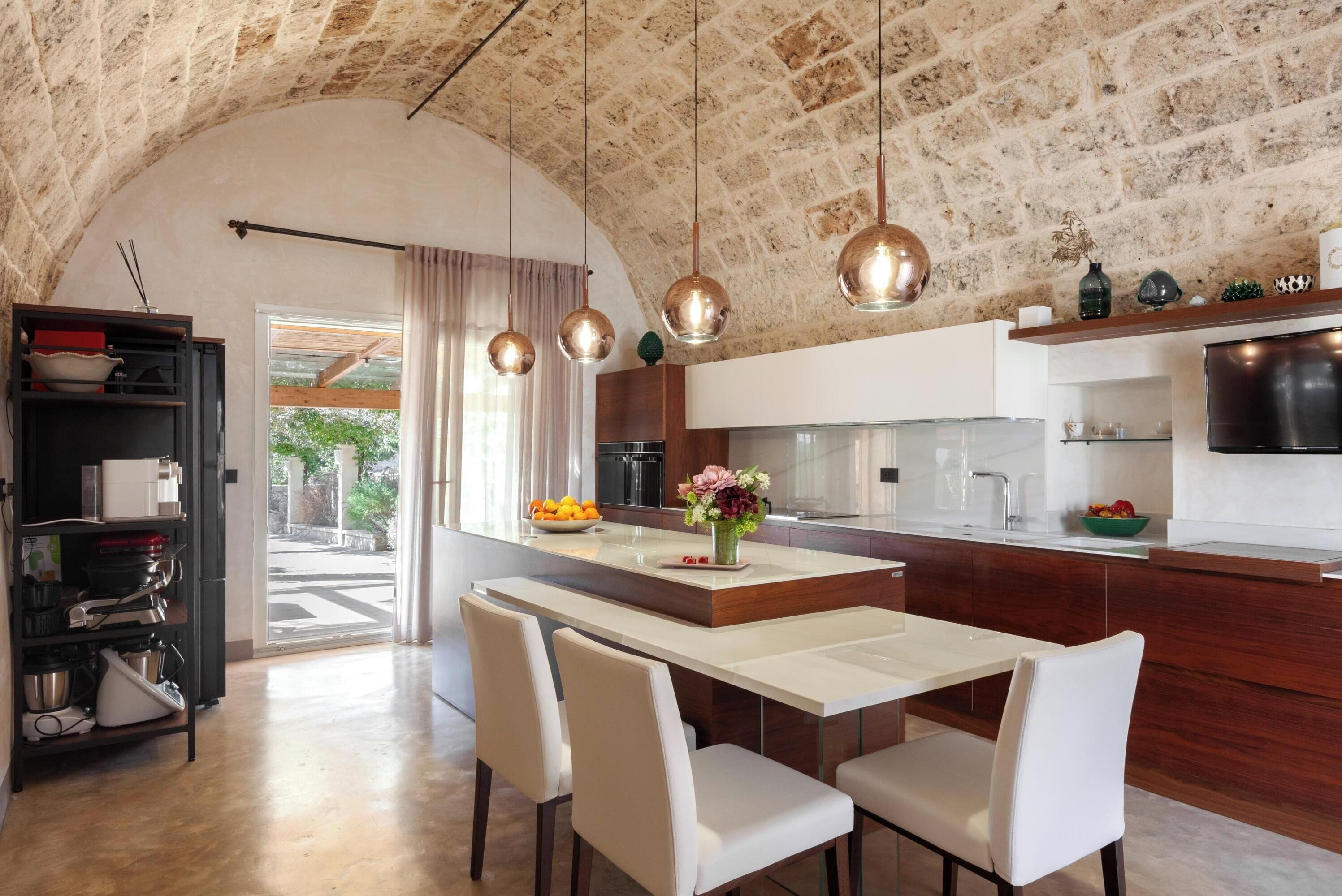 Apartamento standard, vários quartos, 2 banheiros (Masseria Misocampo Tirì With Garden) | Cozinha privada | Geladeira, micro-ondas, fogão, cooktop