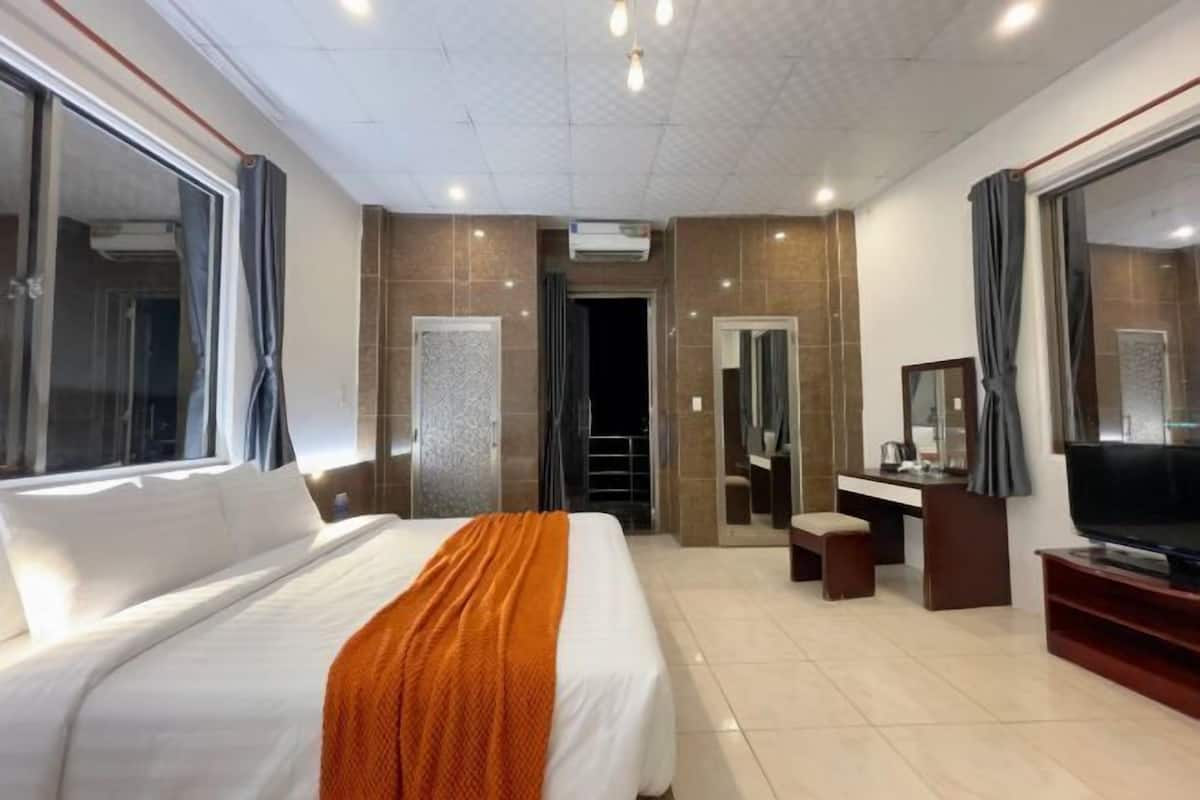 1 bedroom, desk, iron/ironing board, free WiFi