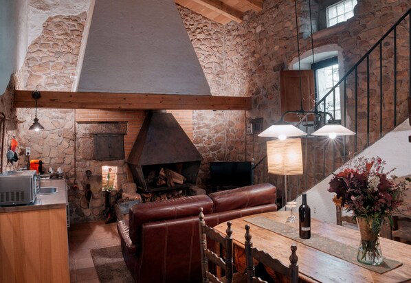 Interior - Masovería Ca la Maria - Alojamiento Rural (Arbúcies)